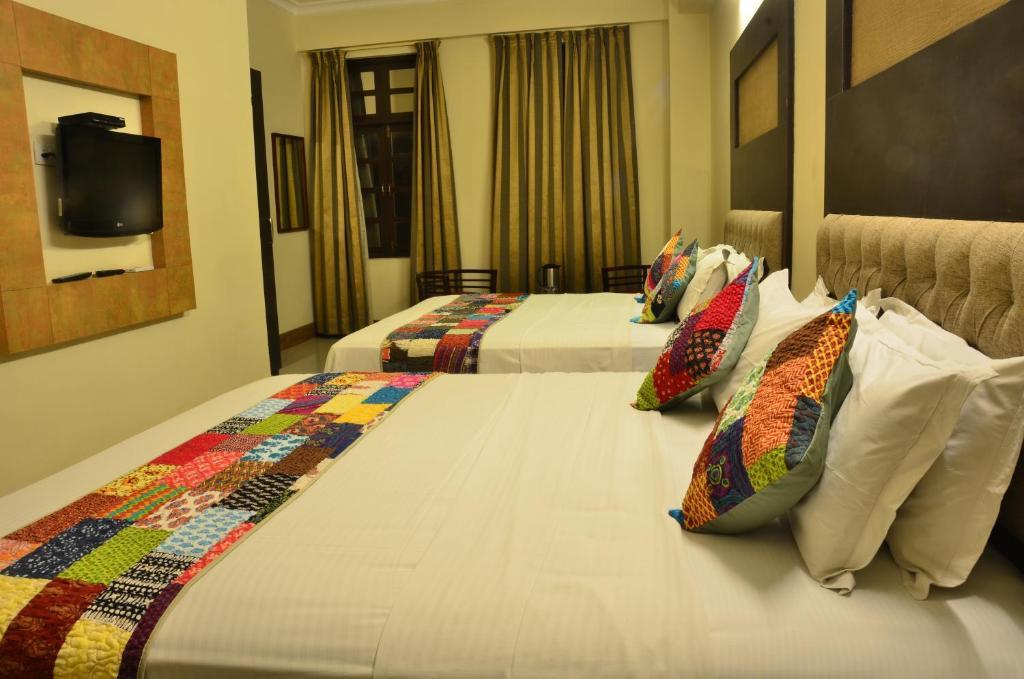 Hotel H R Palace Jaipur Habitación foto